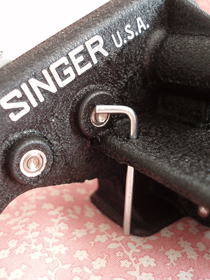 Pinking Attachment, Singer (Vintage Original)