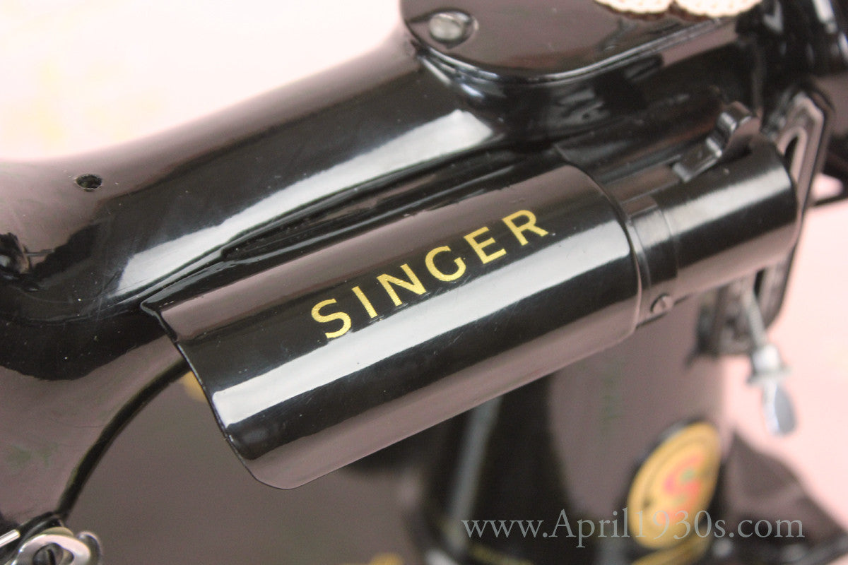 Singer Featherweight 221 Sewing Machine, ES244***