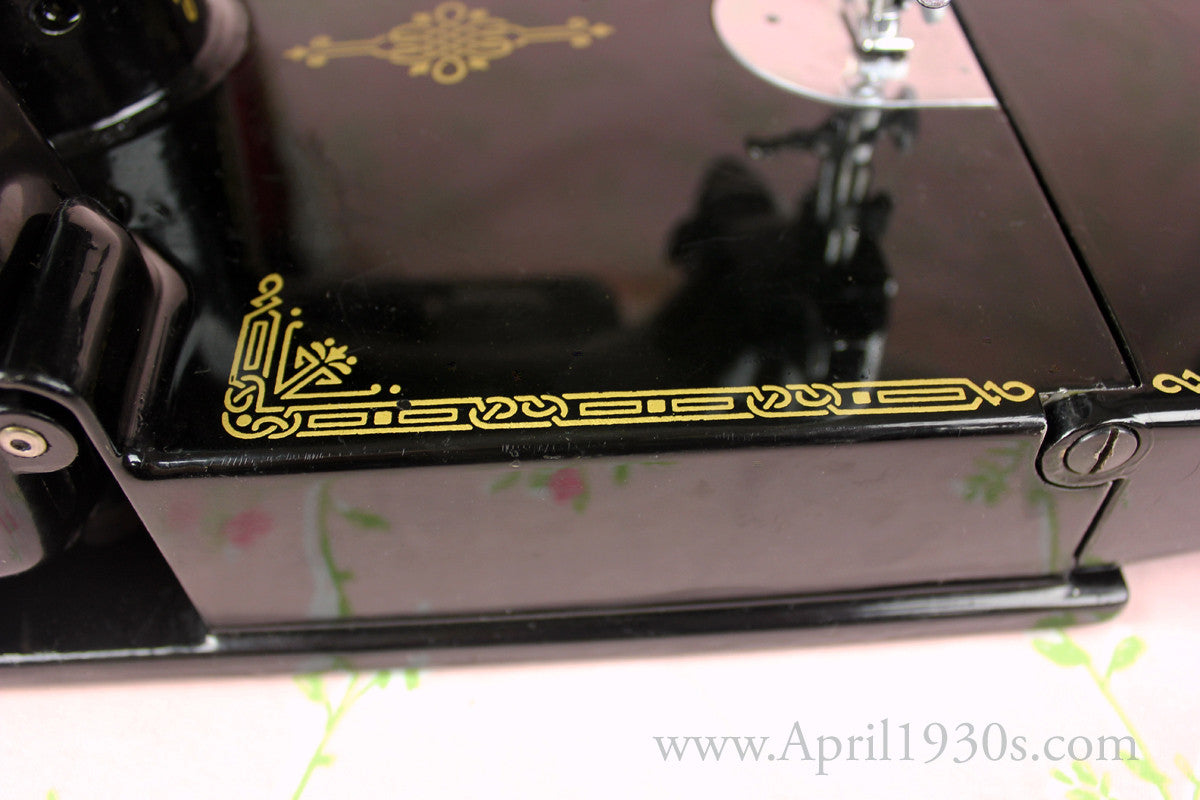 Singer Featherweight 221 Sewing Machine, French Centennial EG964***