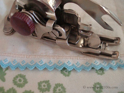 Zigzag Attachment, 5 Disk Swiss Zigzagger & Walking Foot (Vintage Original)