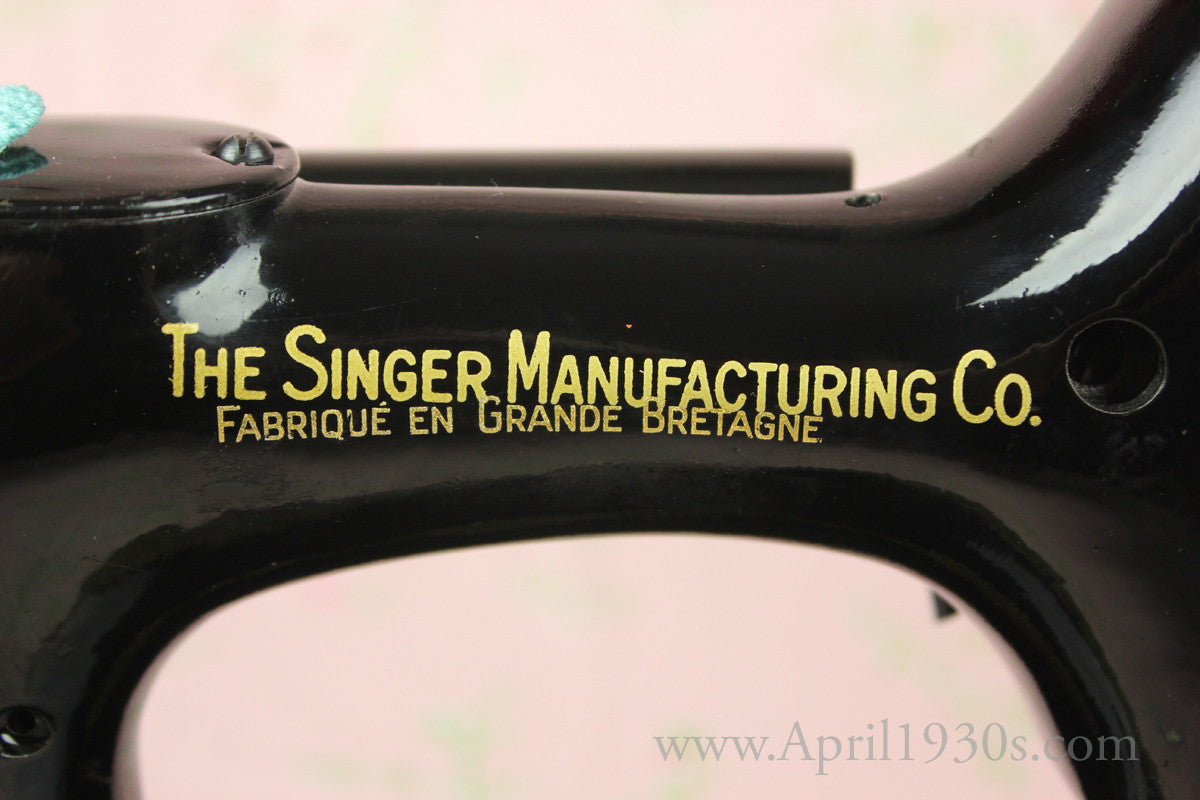 Singer Featherweight 221 Sewing Machine, French Centennial EG964***