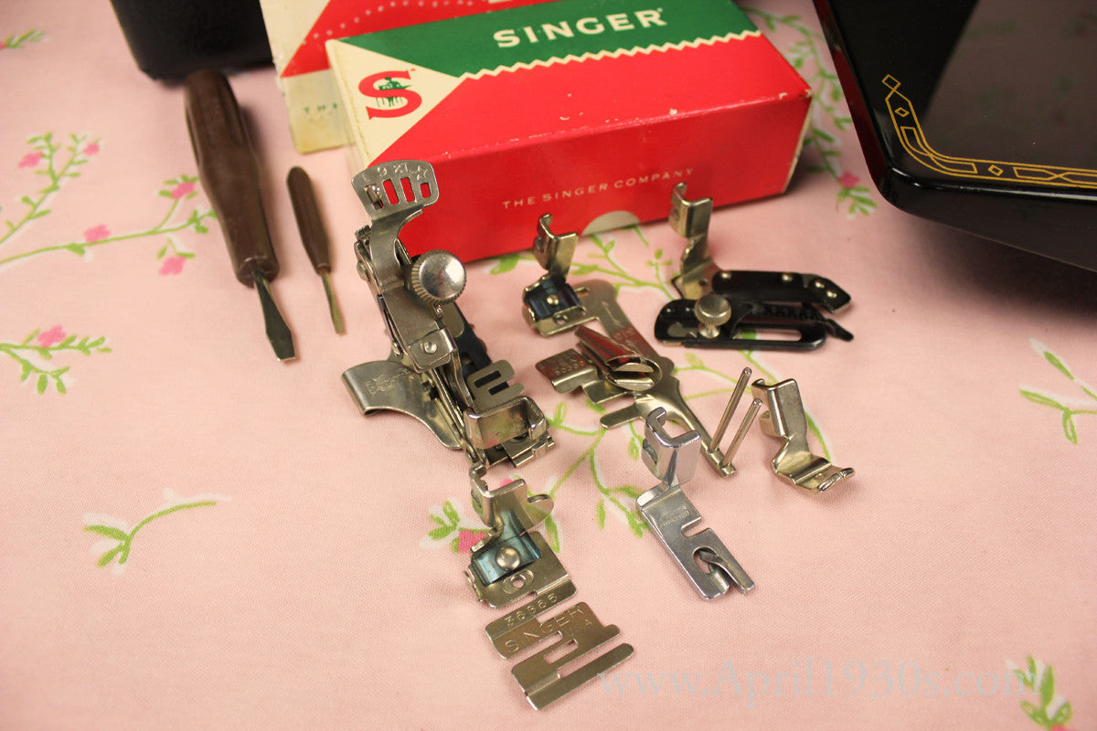 Singer Featherweight 221 Sewing Machine, ES244***