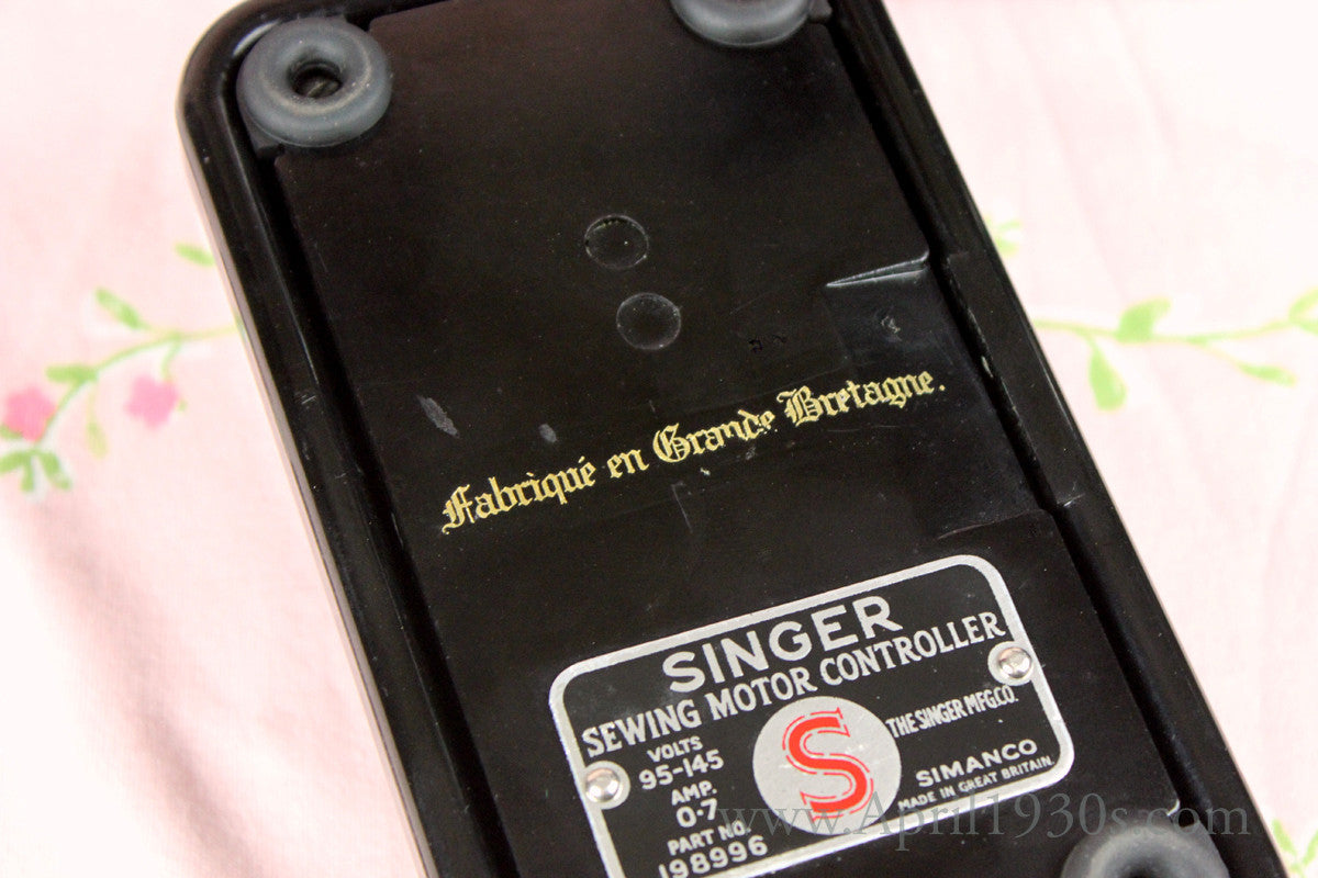 Singer Featherweight 221 Sewing Machine, French Centennial EG964***