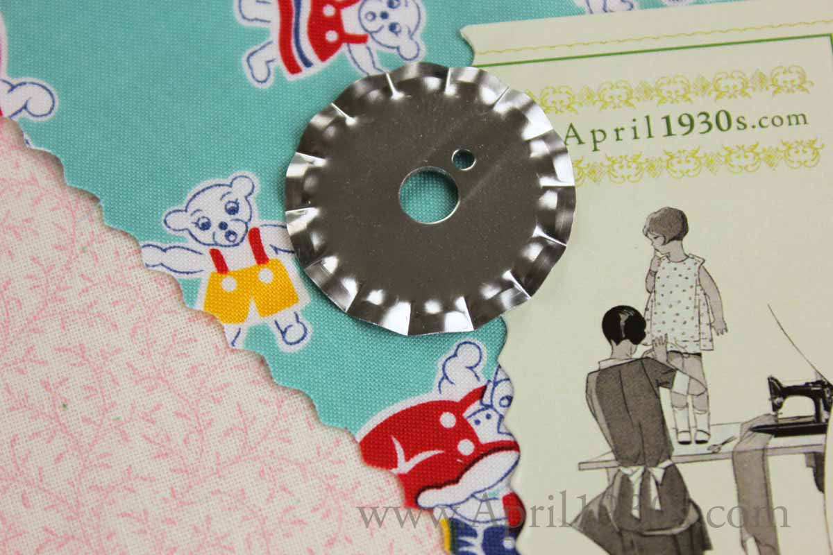 Pinker / Pinking Blade (New)