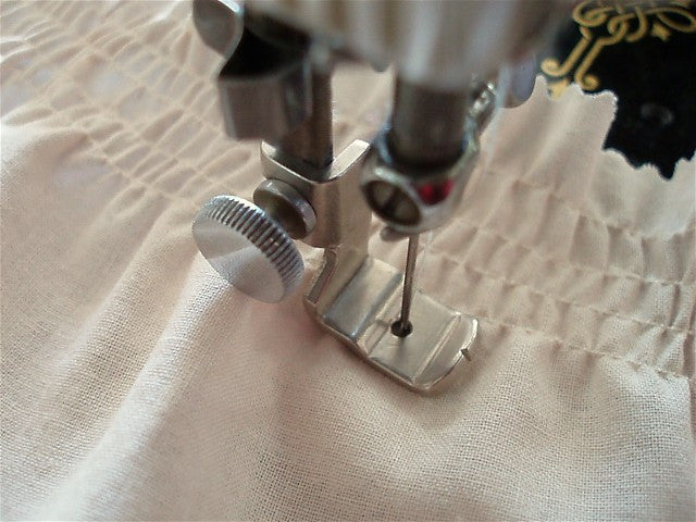 vintage singer sewing machine accessories low shank 201/99/66/28