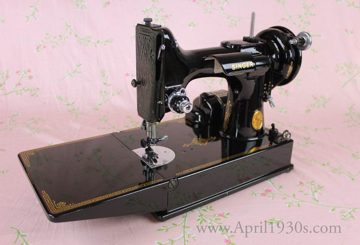 Singer Featherweight 221 Sewing Machine, BLACKSIDE AG004*** (SOLD)
