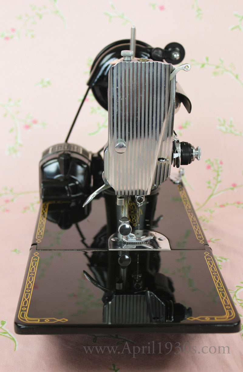 Singer Featherweight 221 Sewing Machine, ES244***