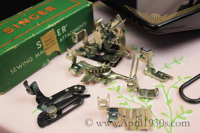 Singer Featherweight 221 Sewing Machine, AH417***