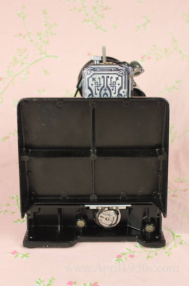 Singer Featherweight 221 Sewing Machine, French Centennial EG964***