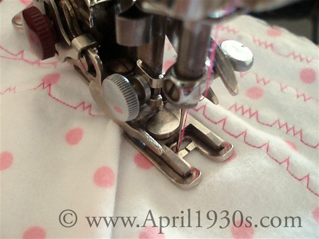 Zigzag Attachment, 5 Disk Swiss Zigzagger & Walking Foot (Vintage Original)