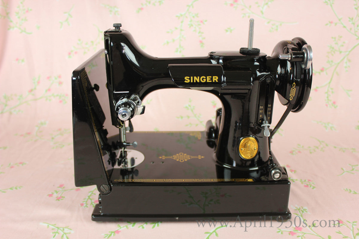 Singer Featherweight 221 Sewing Machine, BLACKSIDE AG004*** (SOLD)