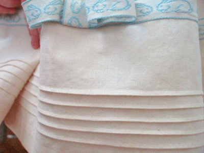 Tucker Pintuck Attachment, Singer (Vintage Original) - LOW SHANK Chrome