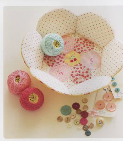 PATTERN BOOK, Super Cute Paper Piecing Book by Charise Randell