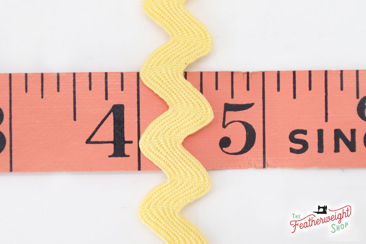 5/8" Inch BEEHIVE VINTAGE TRIM Large RIC RAC by Lori Holt (by the yard)