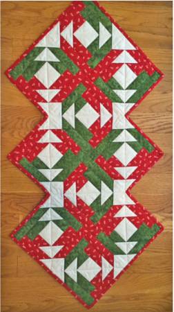 table runner make with pineapple rule