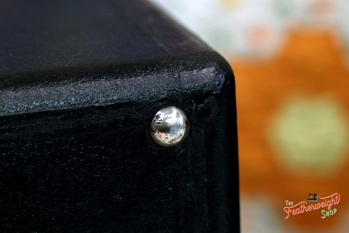 Case Slide / Foot, Singer Featherweight (Vintage Original)