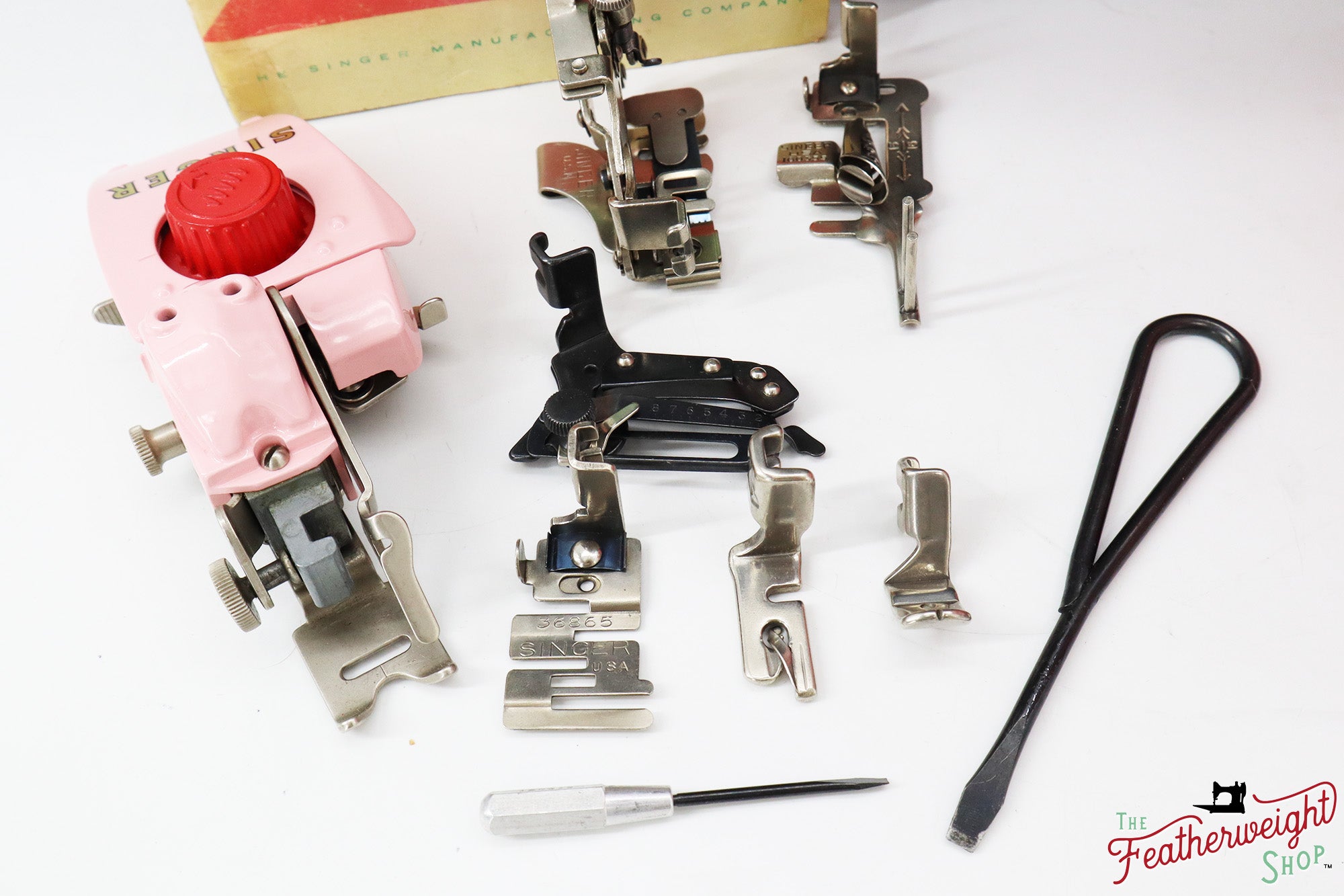 Singer Featherweight 221K5 Sewing Machine ES880*** - Fully Restored in Rosy Posy Pink