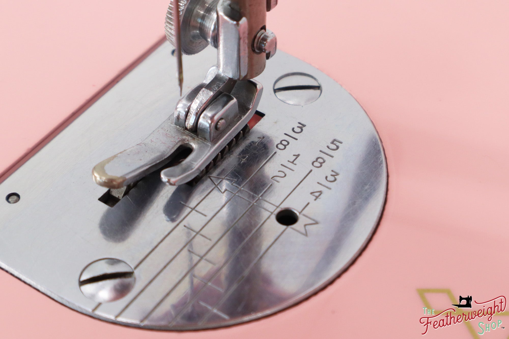 Singer Featherweight 221K5 Sewing Machine ES880*** - Fully Restored in Rosy Posy Pink