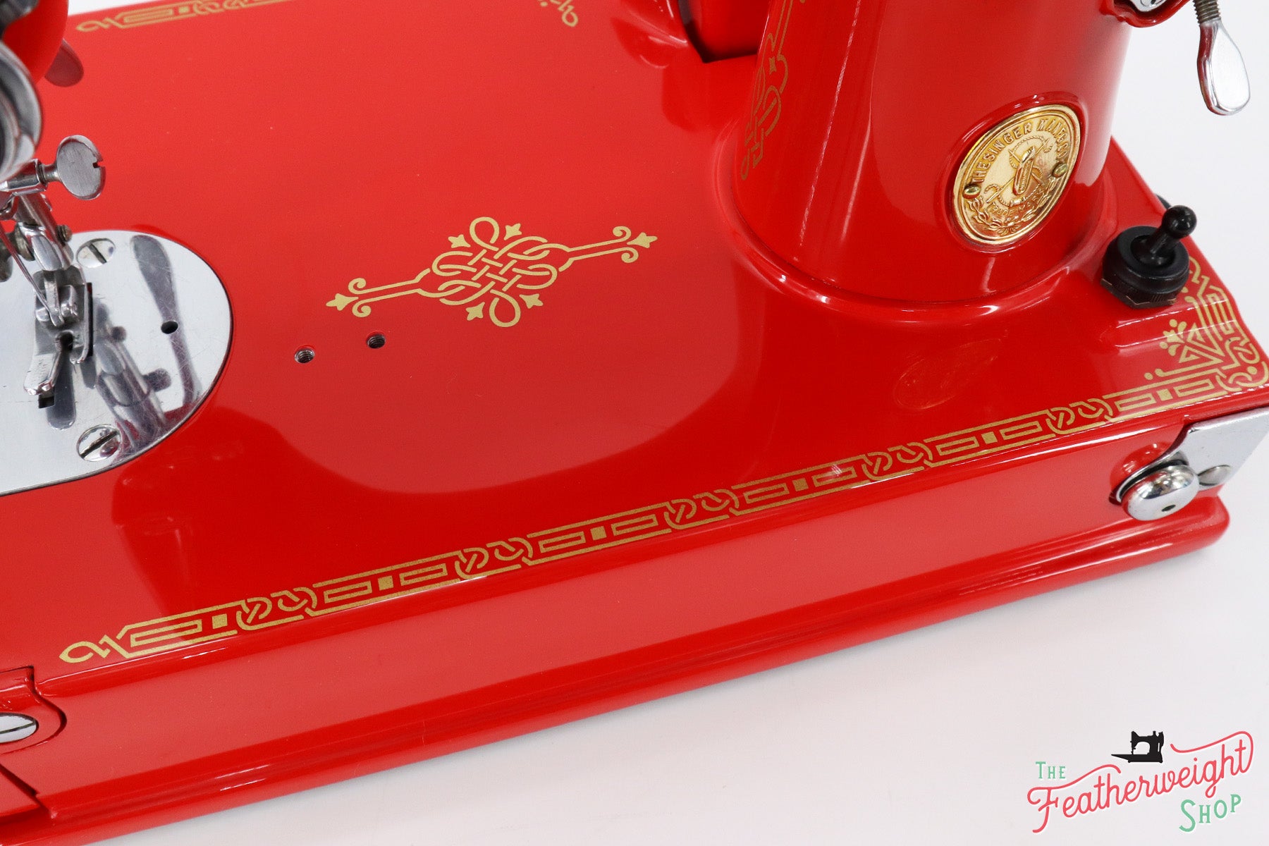 Singer Featherweight 221 Sewing Machine 1933 AD550*** - Fully Restored in Liberty Red