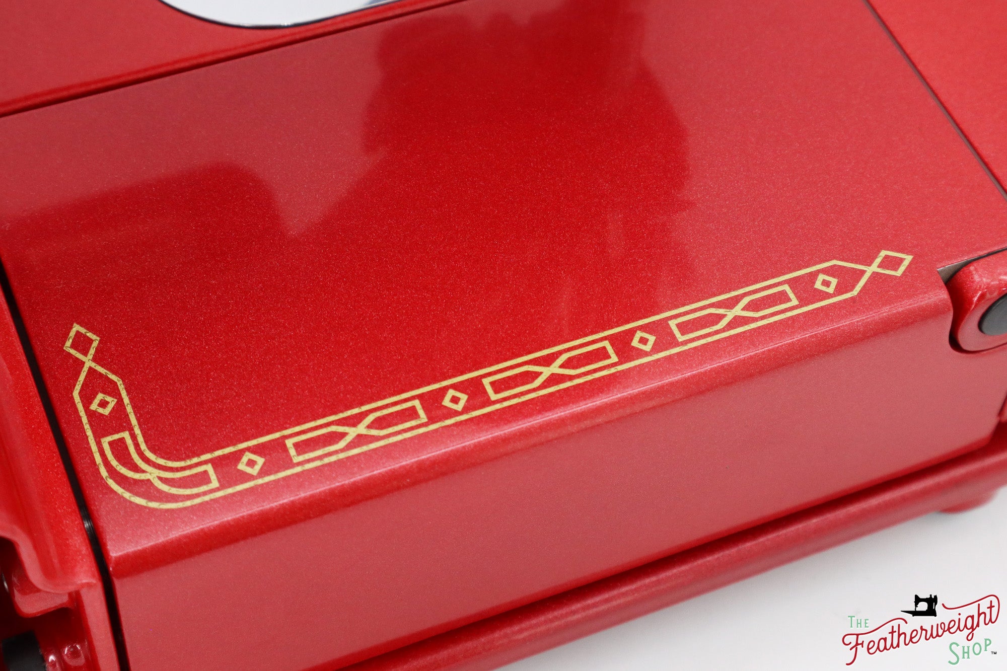 Singer Featherweight 222K Red 'S' - ES1660** - Fully Restored in Candy Apple Red