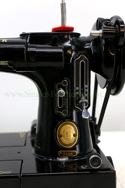Singer Featherweight 222K Sewing Machine EL682***