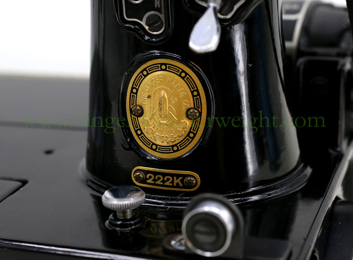 Singer Featherweight 222K Sewing Machine EL682***