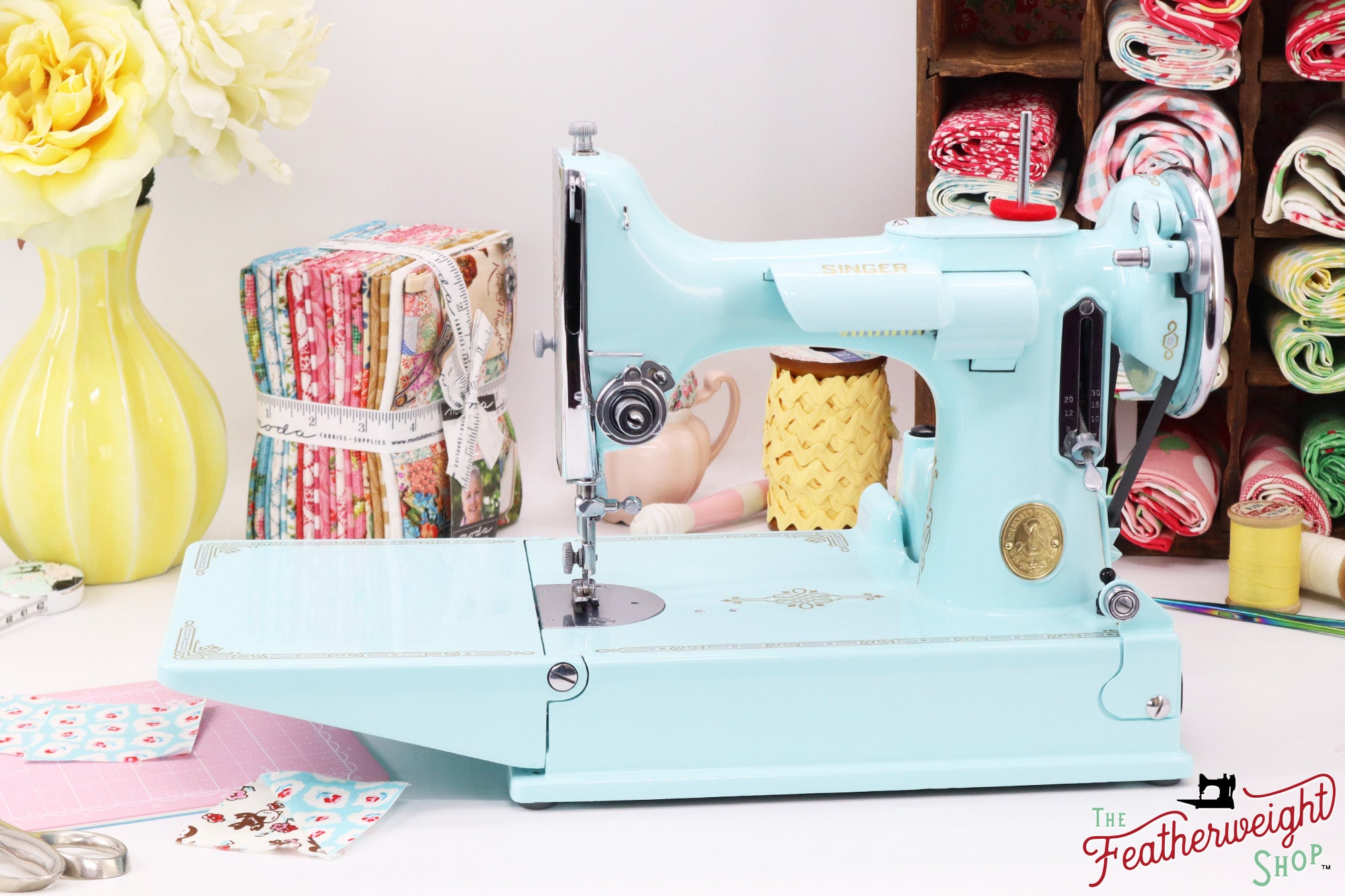 Singer Featherweight 221, AE211*** - Fully Restored in Snowflake Blue