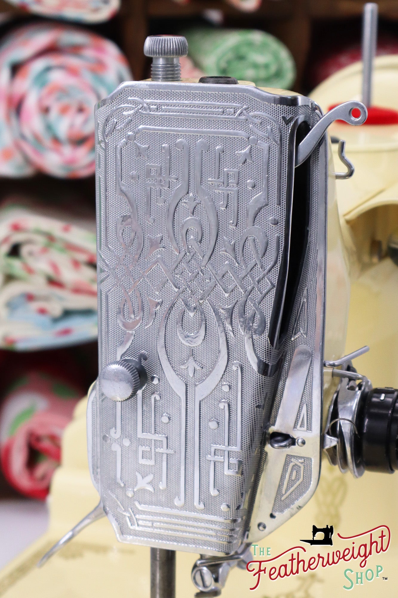 Singer Featherweight 221, AG869*** - Fully Restored in Sugar Cookie