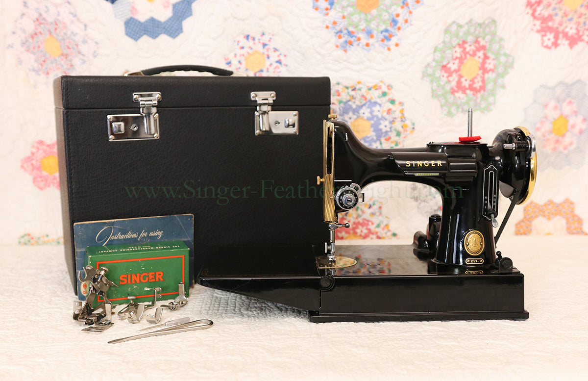 Singer Featherweight 221 Sewing Machine, AL721*** GOLD PLATED!!!