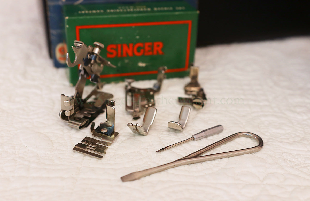 Singer Featherweight 221 Sewing Machine, AL721*** GOLD PLATED!!!