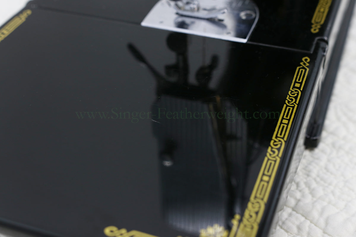 Singer Featherweight 221 Sewing Machine, AL005***