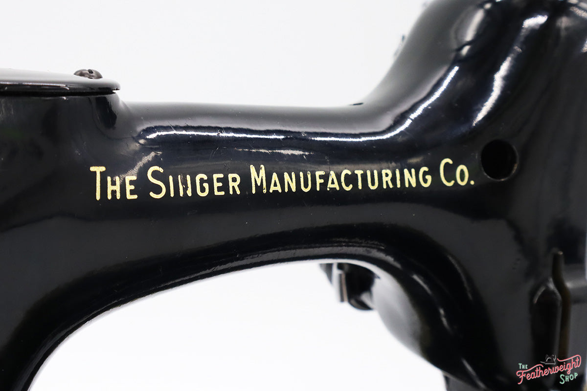 Singer Featherweight 222K Sewing Machine EM60467*