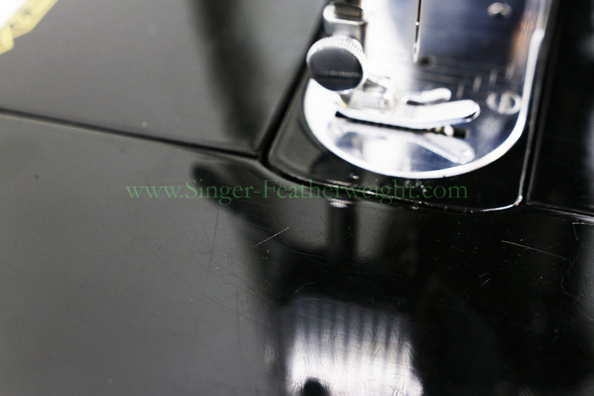 Singer Featherweight 222K Sewing Machine EL682***