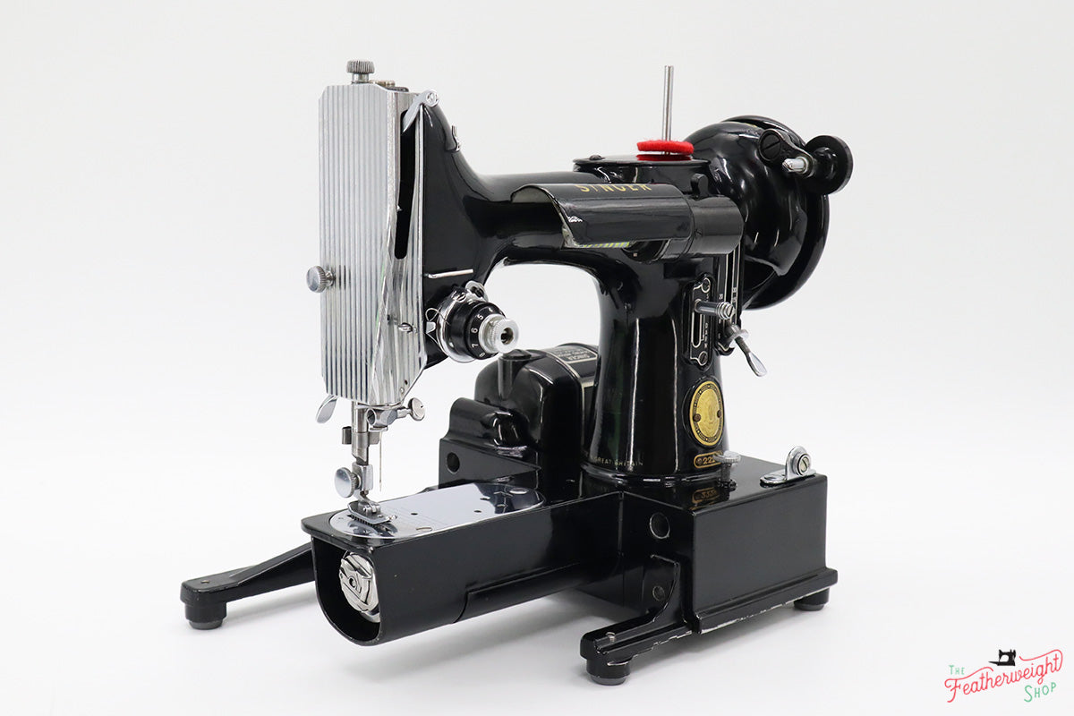Singer Featherweight 222K Sewing Machine EM60467*
