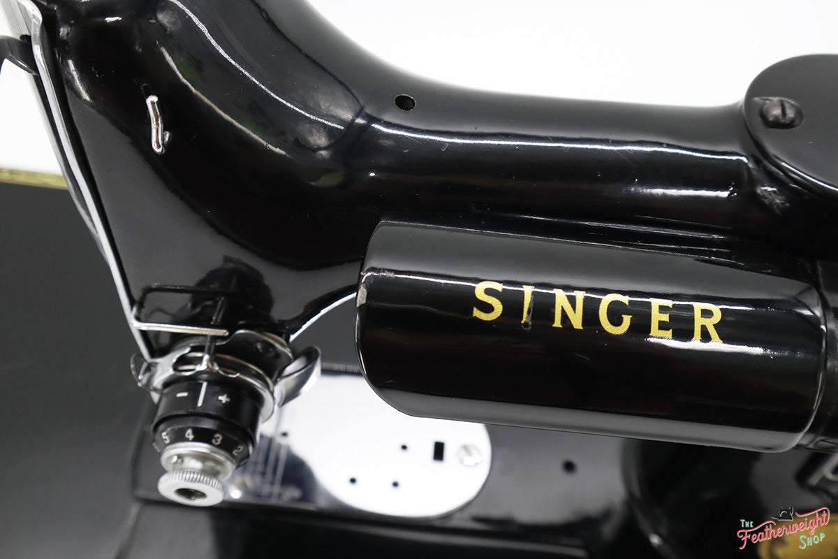Singer Featherweight 222K Sewing Machine EM60467*