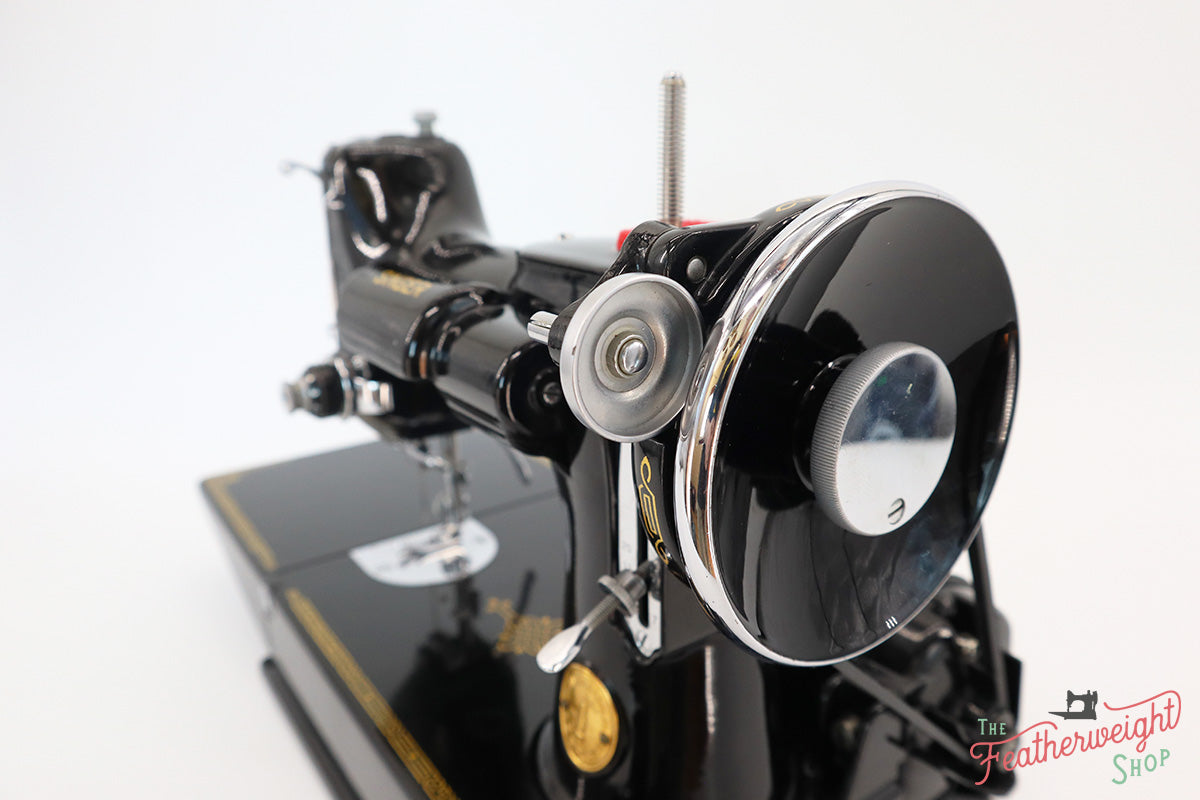 Singer Featherweight 221 Sewing Machine, AE987***