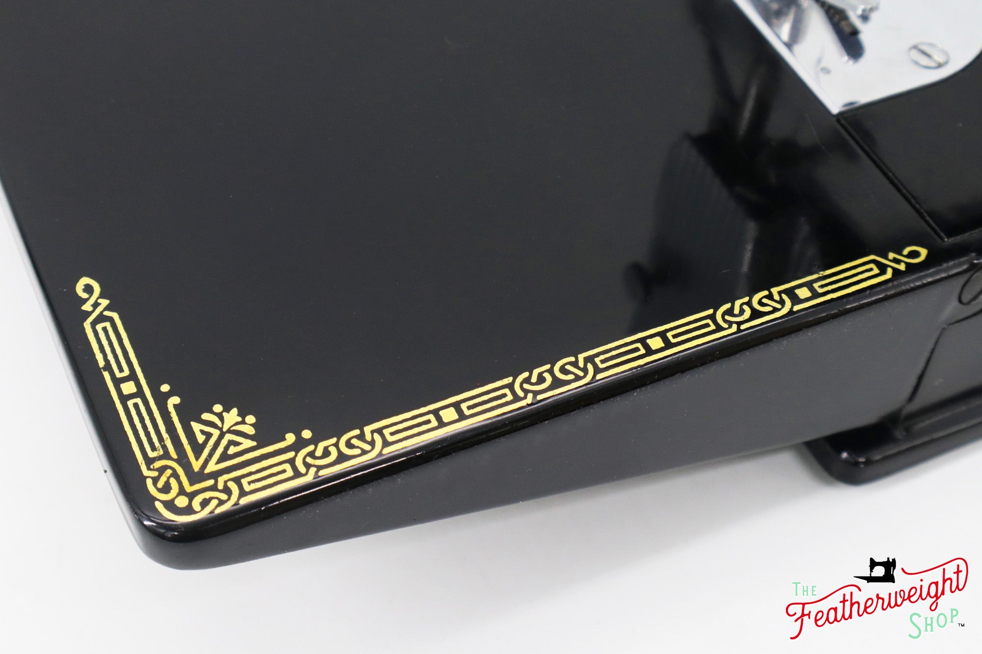 Singer Featherweight 221 Sewing Machine, AH207*** - 1947