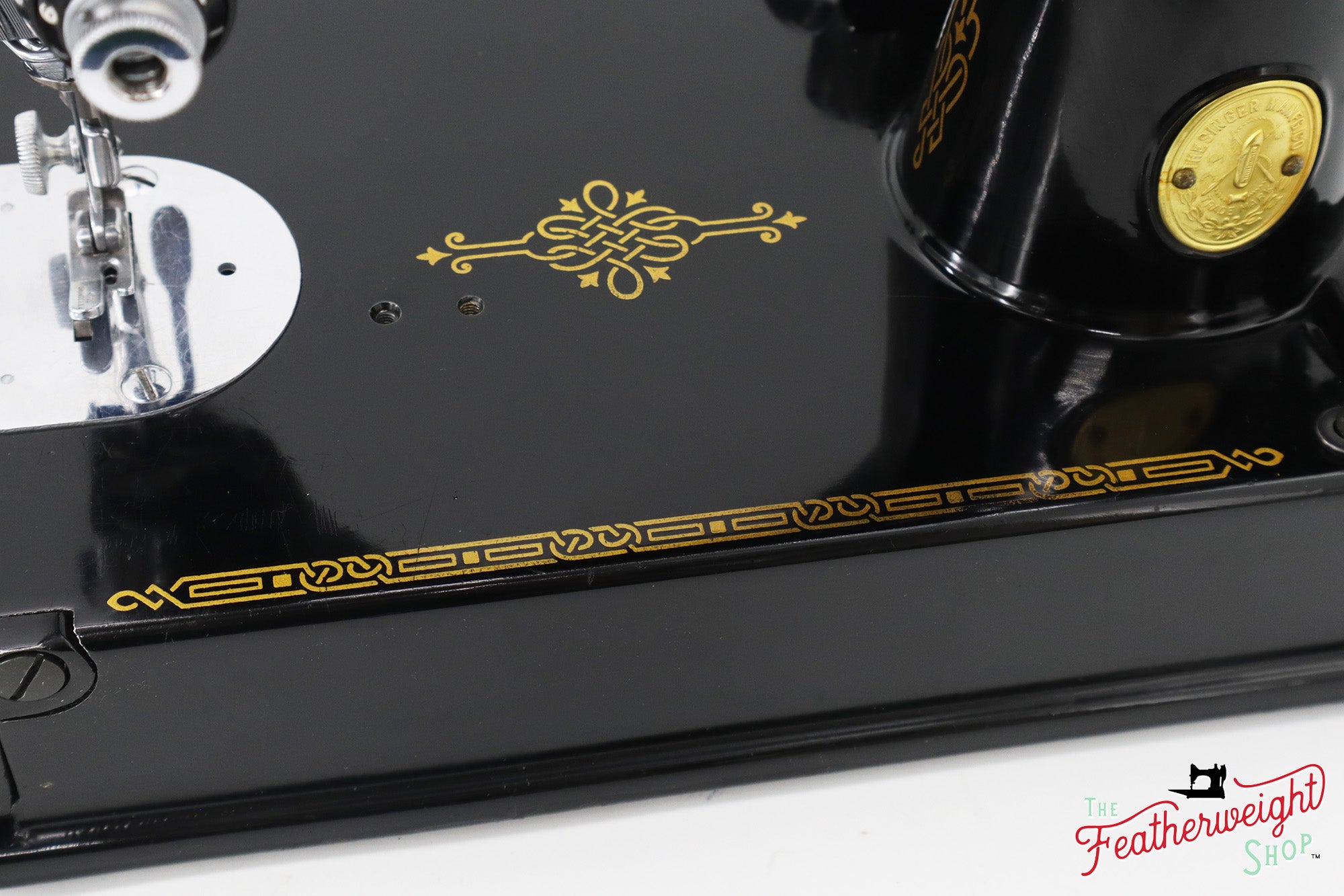 Singer Featherweight 221 Sewing Machine, AH207*** - 1947