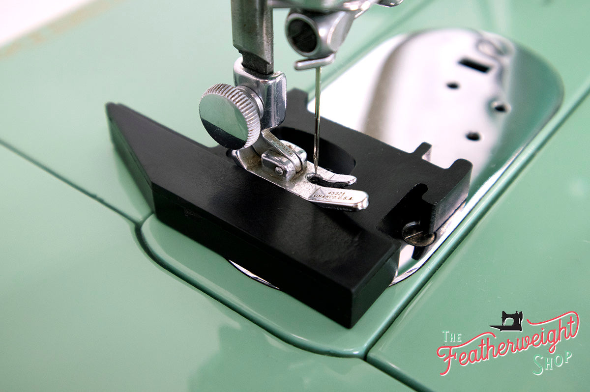 Presser Foot Tool and Timing GAUGE for the Singer Featherweight 221 & 222