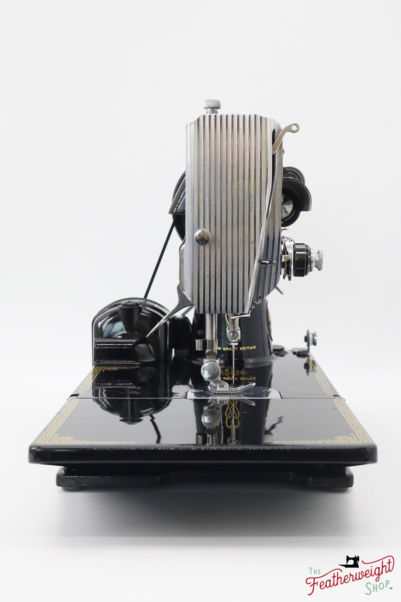 Singer Featherweight 221K Sewing Machine, 1952 - EH242***