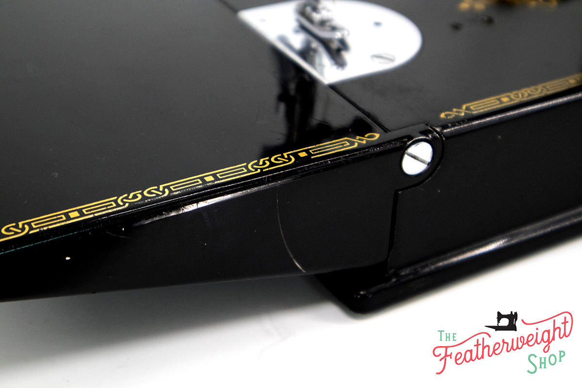 Singer Featherweight 221 Sewing Machine, AF391*** - Corduroy Insert - RARE