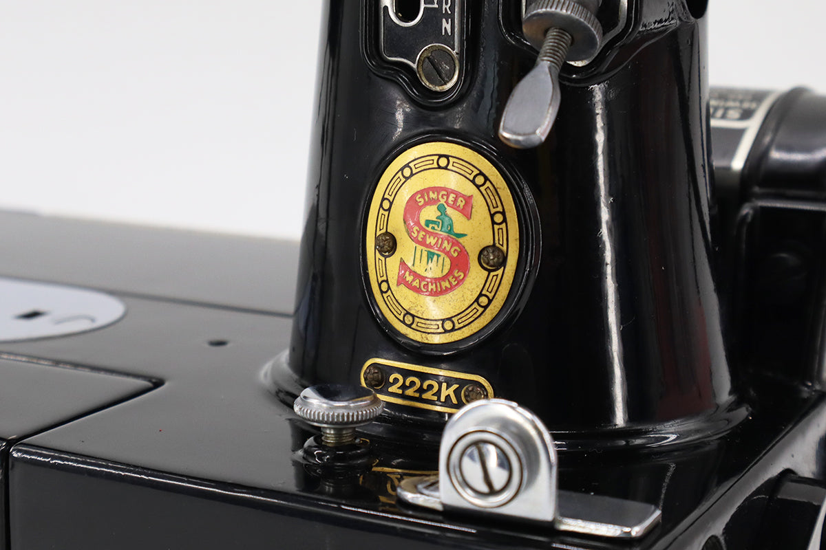 Singer Featherweight 222K Sewing Machine, RED "S" EP7604**