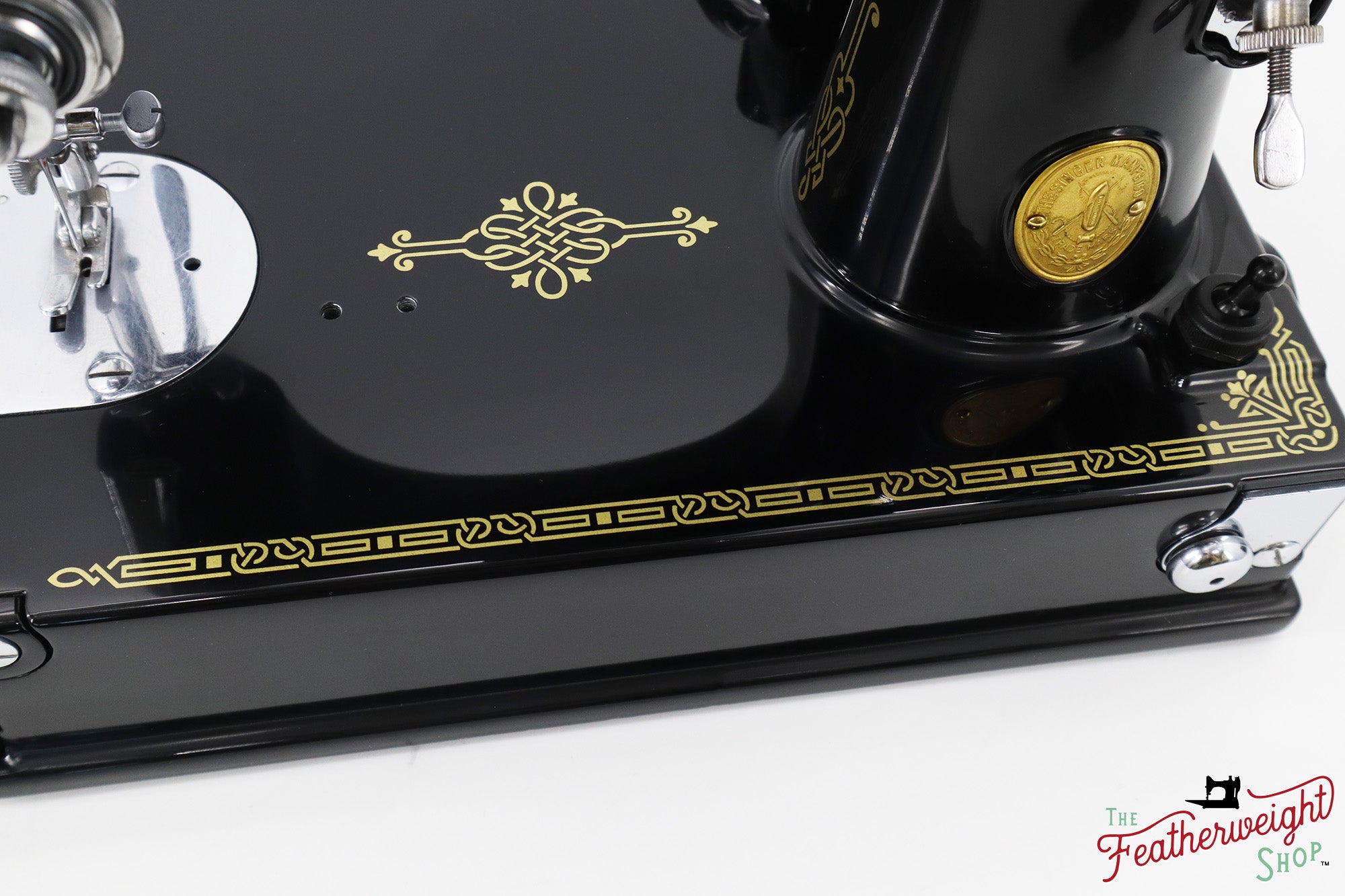 Singer Featherweight 221 Sewing machine, "First-Run" 1933 AD5473** - Fully Restored in Gloss Black