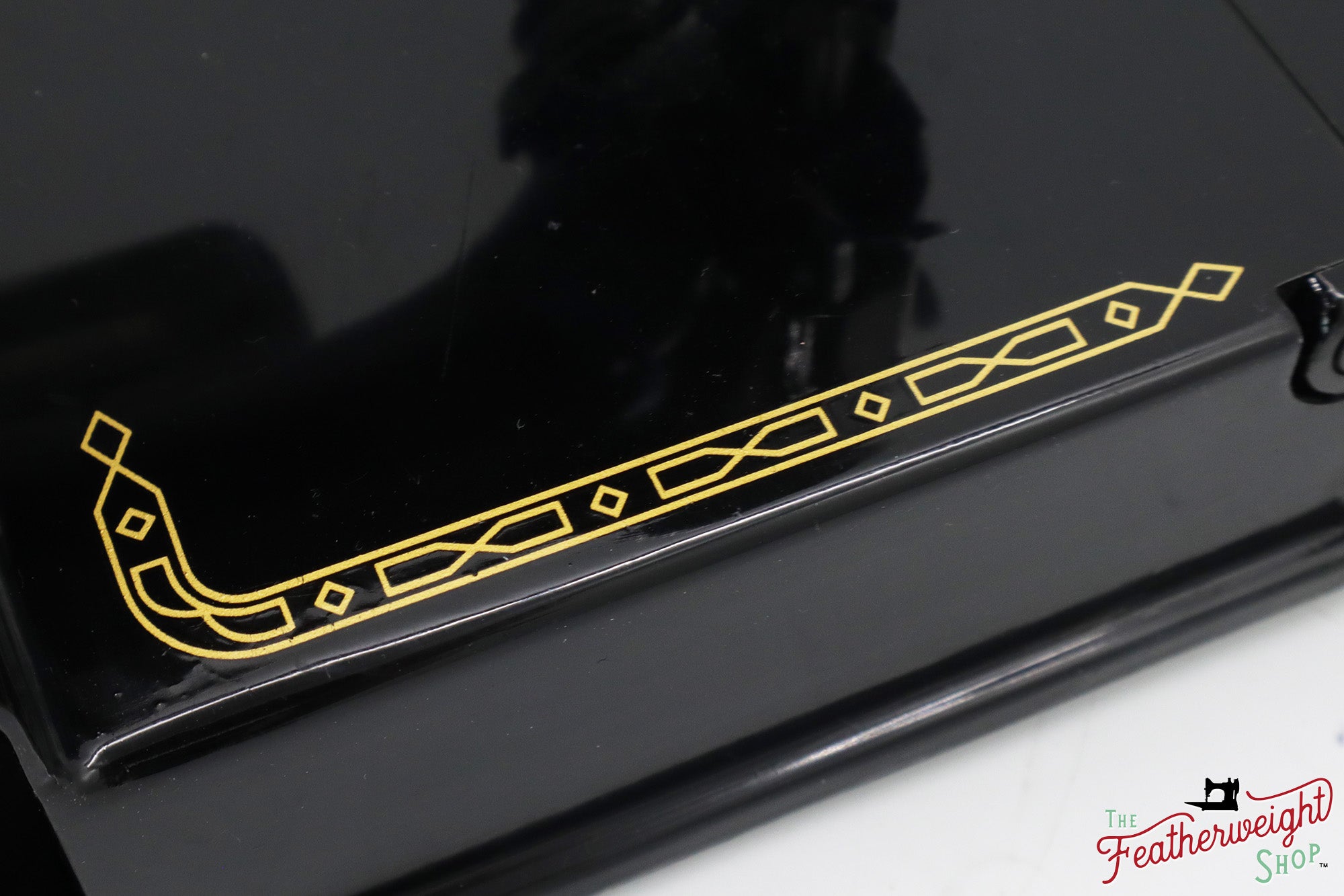 Singer Featherweight 221 Sewing Machine, AM780*** - 1957