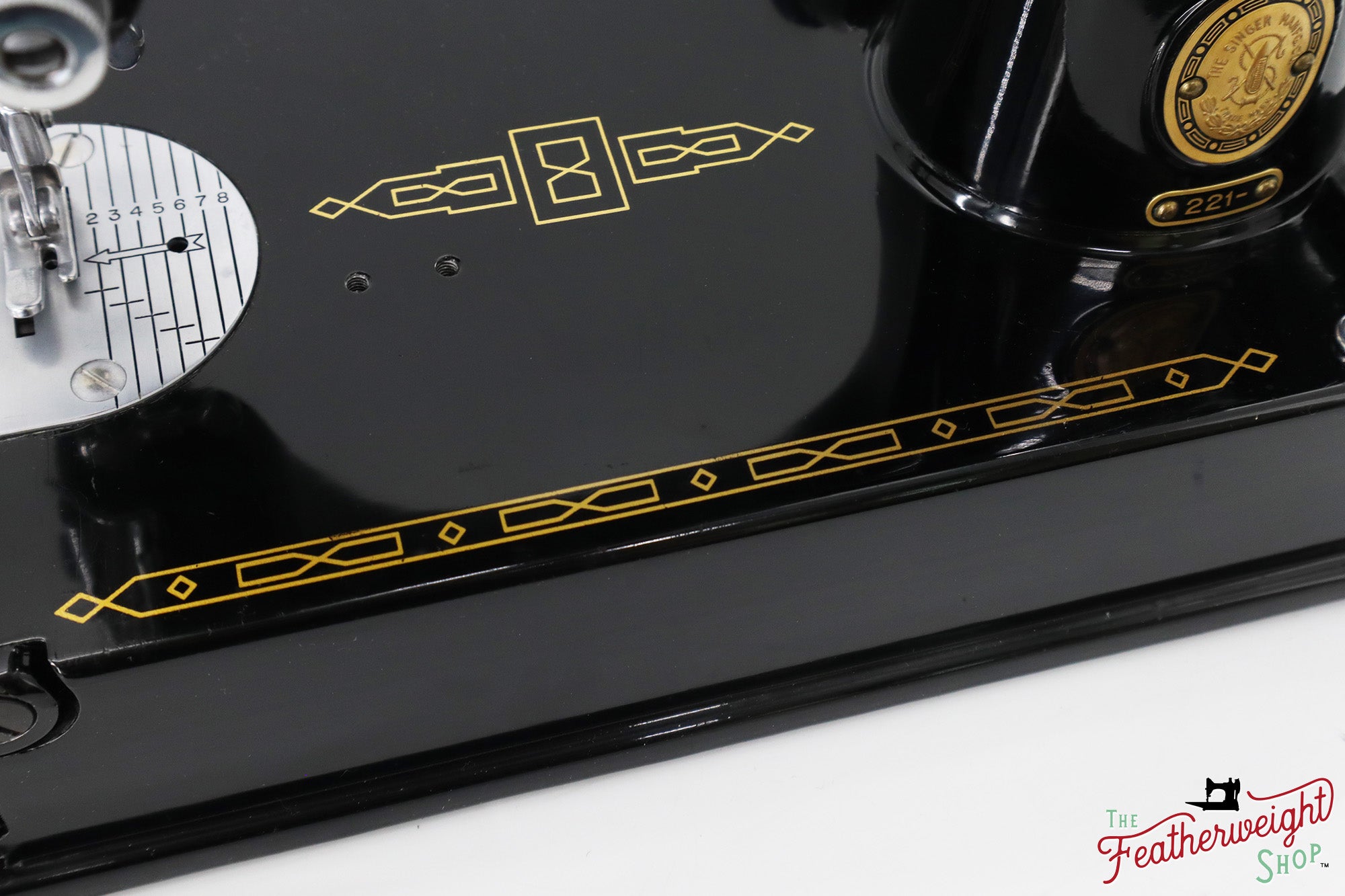 Singer Featherweight 221 Sewing Machine, AM780*** - 1957