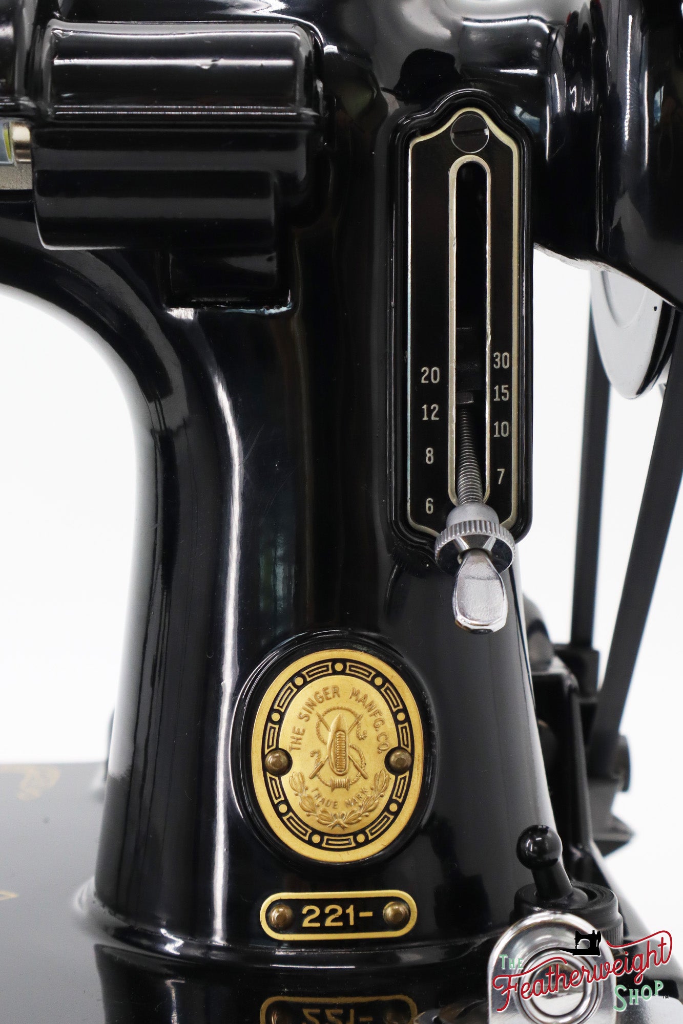 Singer Featherweight 221 Sewing Machine, AM780*** - 1957