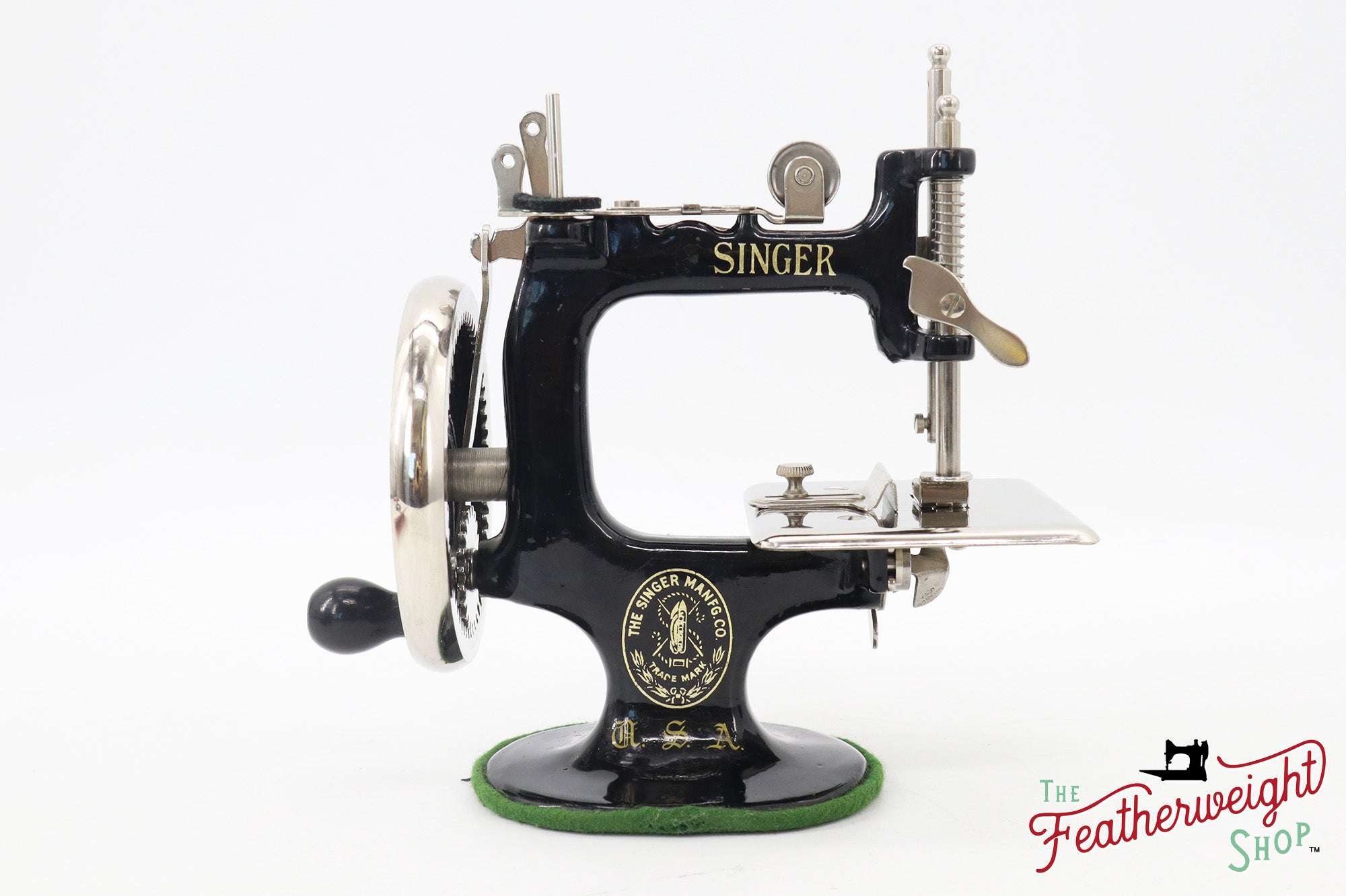 Singer Sewhandy Model 20, Black - Rare U.S.A. Decal