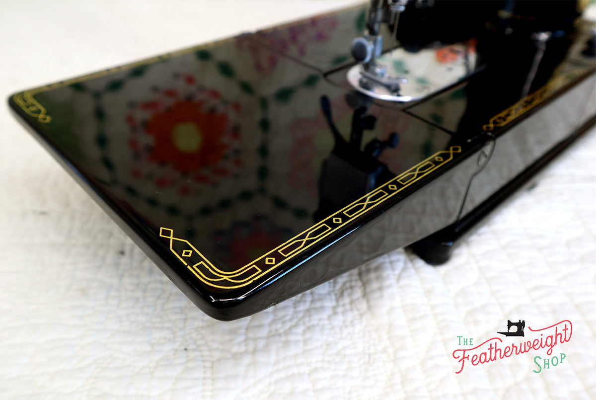 Singer Featherweight 222K Sewing Machine EK62883*
