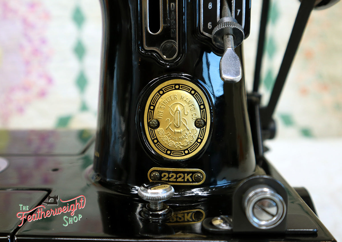 Singer Featherweight 222K Sewing Machine EK62883*