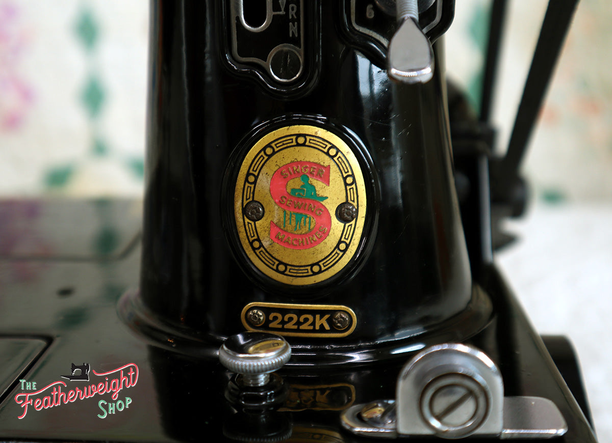 Singer Featherweight 222K Sewing Machine, RED "S" ER022***